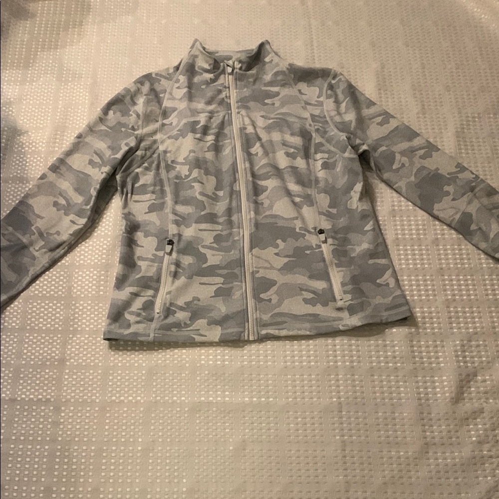 Women’s gray camouflage zip-up jacket by Athletic Works, size XL.